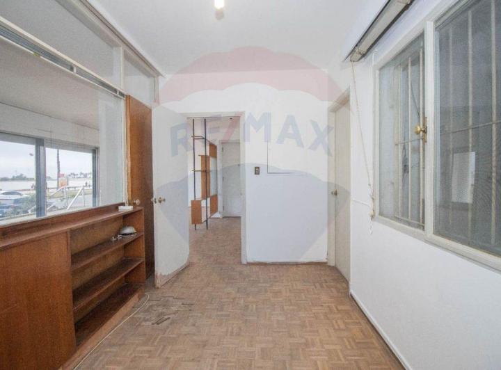 VENTA APARTAMENTO POCITOS RAMBLA, 4D, 3B, GARAJE 5