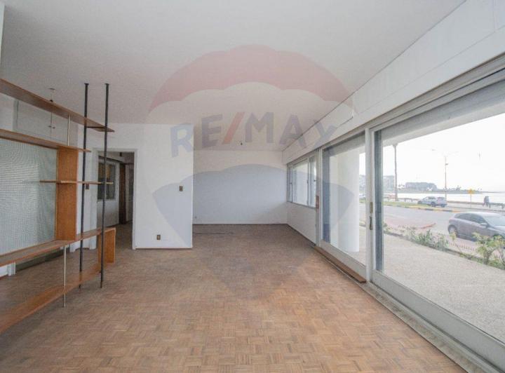 VENTA APARTAMENTO POCITOS RAMBLA, 4D, 3B, GARAJE 2