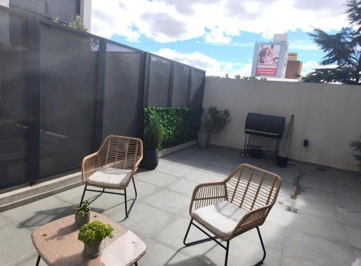 ALQUILER APARTAMENTO UN DORMITORIO PATIO Y GARAJE 2