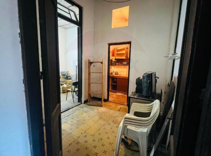 CASA A RECICLAR EN CORDON 2