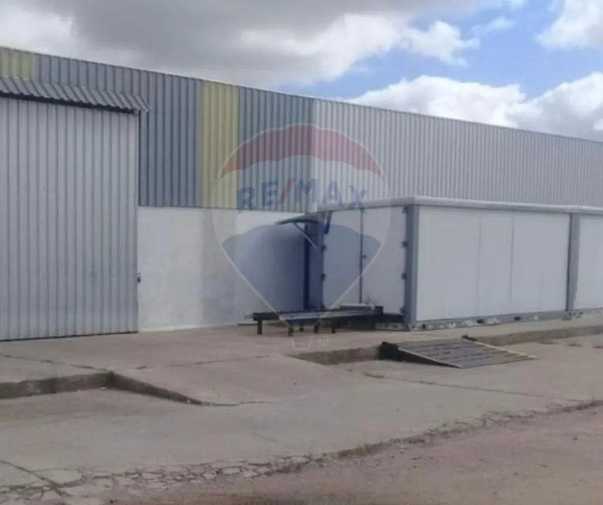 VENTA PREDIO LOGISTICO CON RENTA 7 HÁS Y GALPONES 3