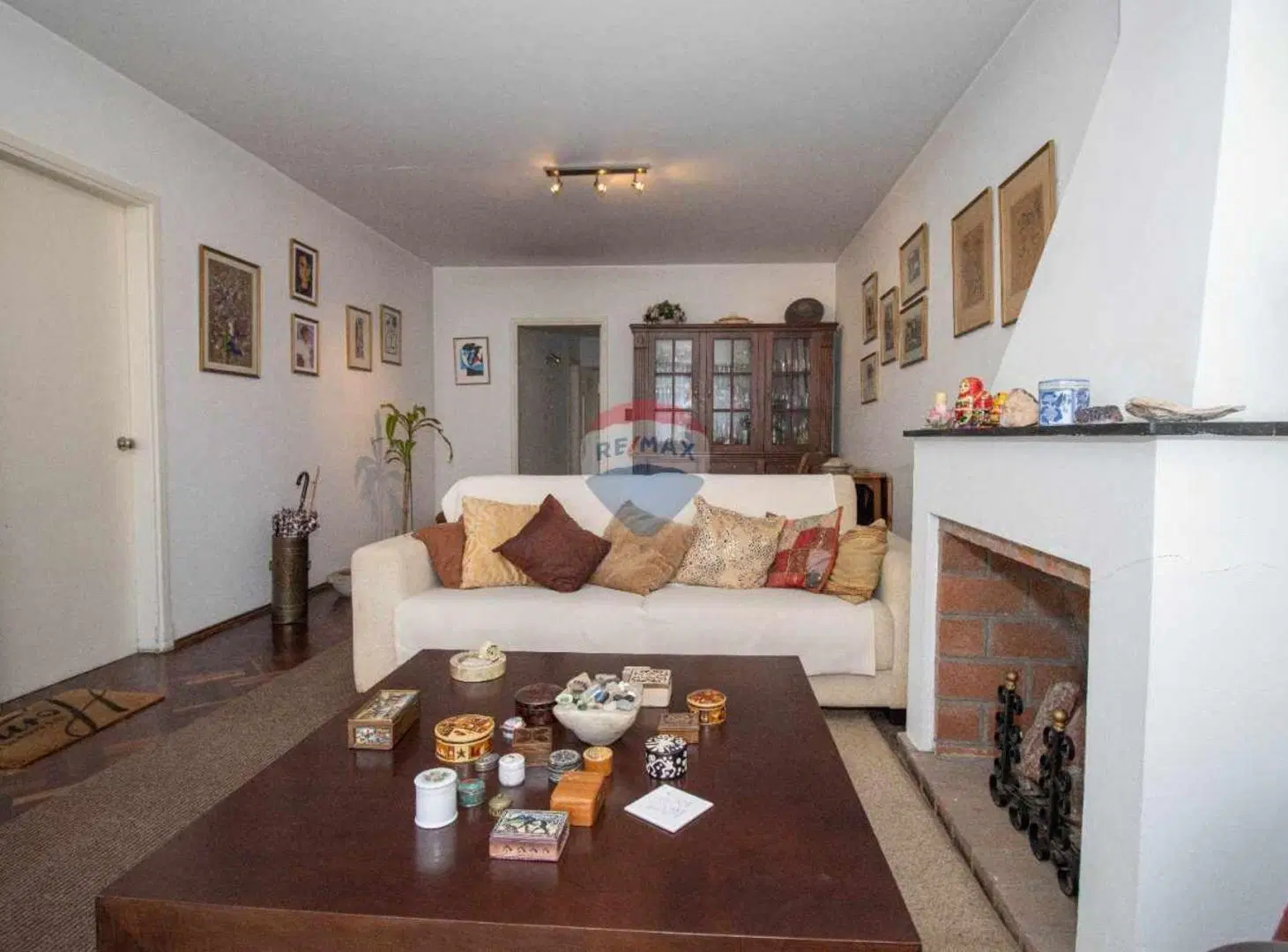 Venta gran casa en Buceo + 2 apartamentos. 2