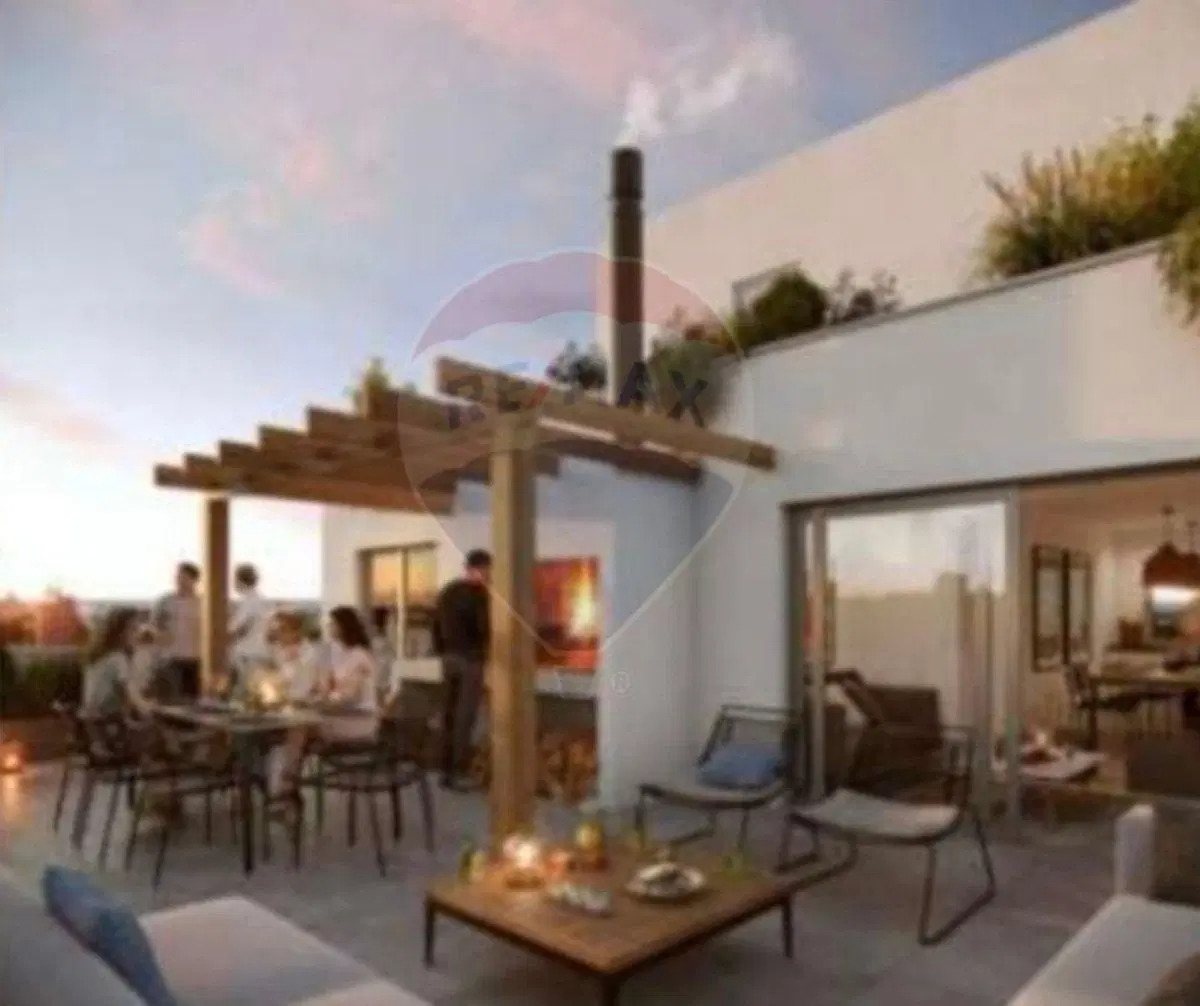 VENTA PARQUE BATLLE MONOAMBIENTE  CON PATIO 2