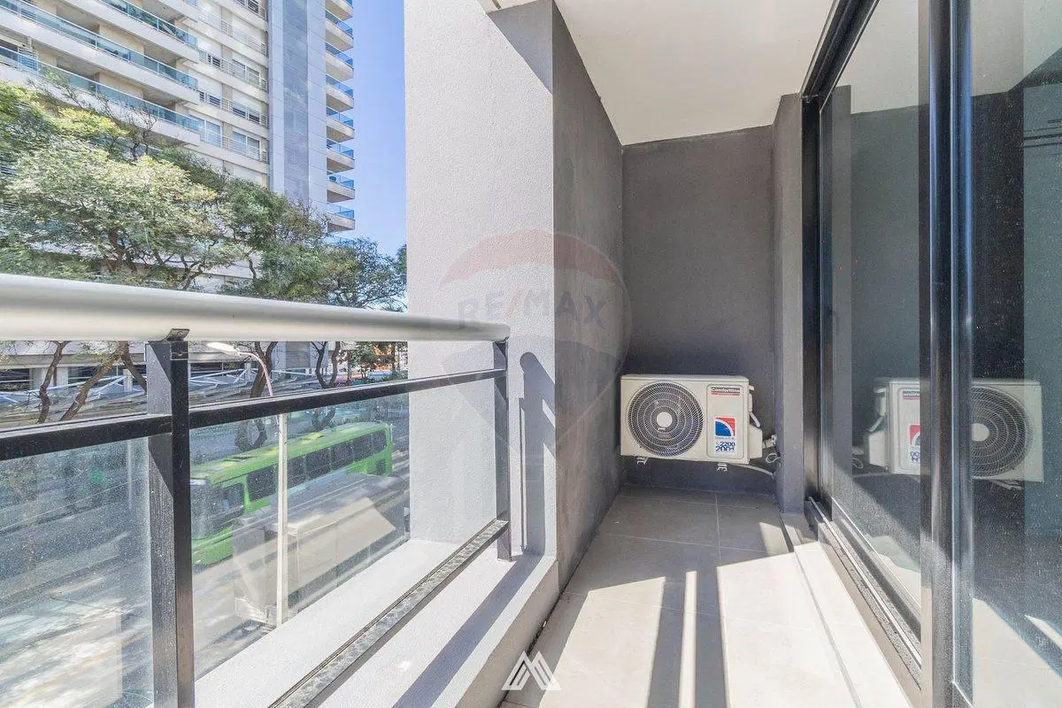 ALQUILO APARTAMENTO MONOAMBIENTE C/BALCON MORE 4