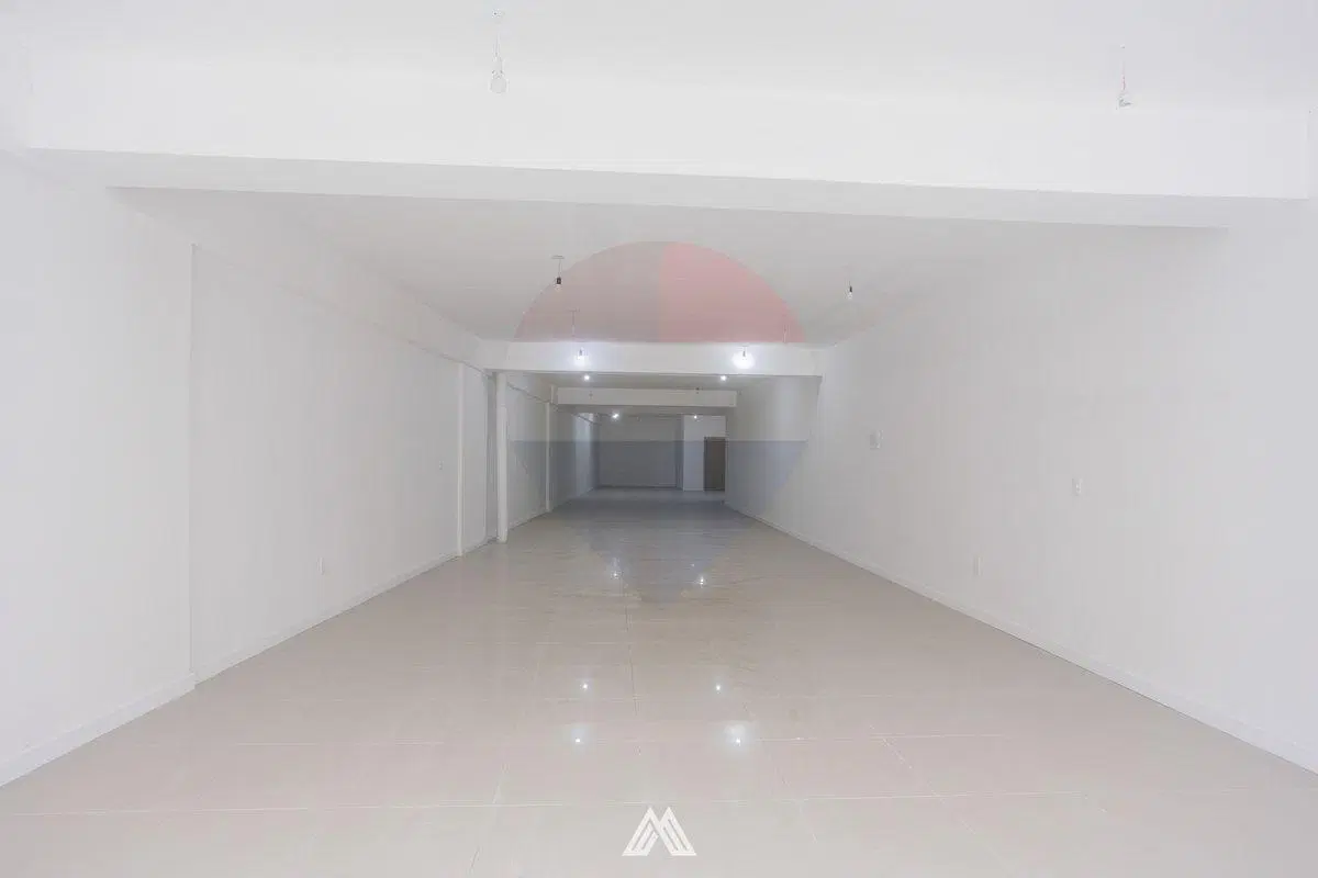 VENTA LOCAL COMERCIAL SOBRE 18 DE JULIO, CORDÓN 4