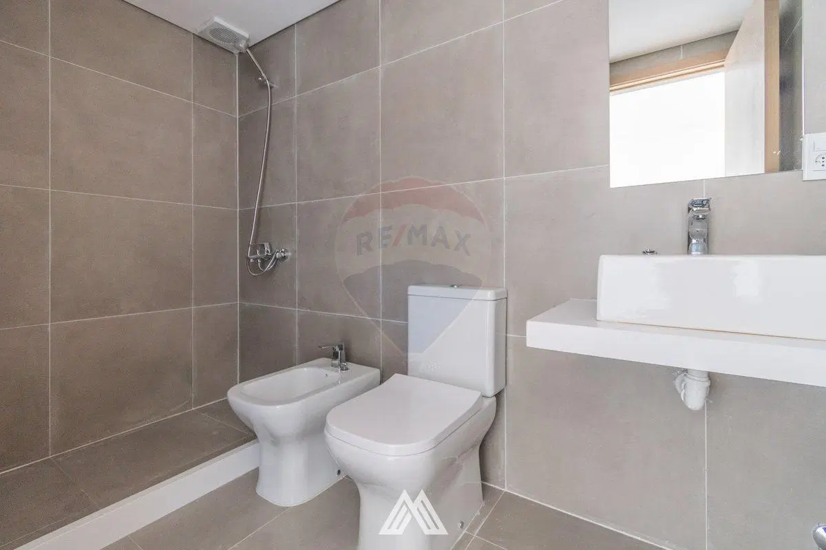 ALQUILER MONOAMBIENTE CON BALCÓN POCITOS NUEVO 5