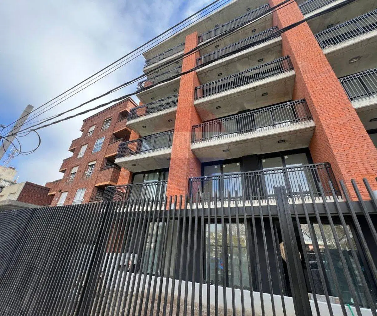 VENTA DEPTO MALVIN 3 DORMITORIOS PARRILLA Y GARAGE 3