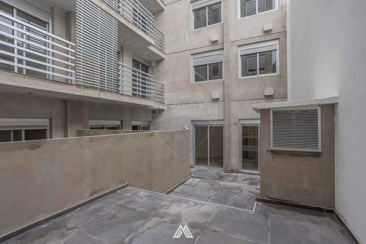 VENTA CON RENTA- 3 DORMITORIOS 2BAÑOS- PISCINA- 2