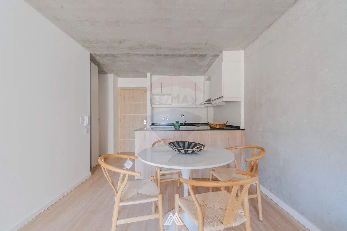 VENTA APTO 1 DORM C/ BALCÓN PISCINA TRES CRUCES 4