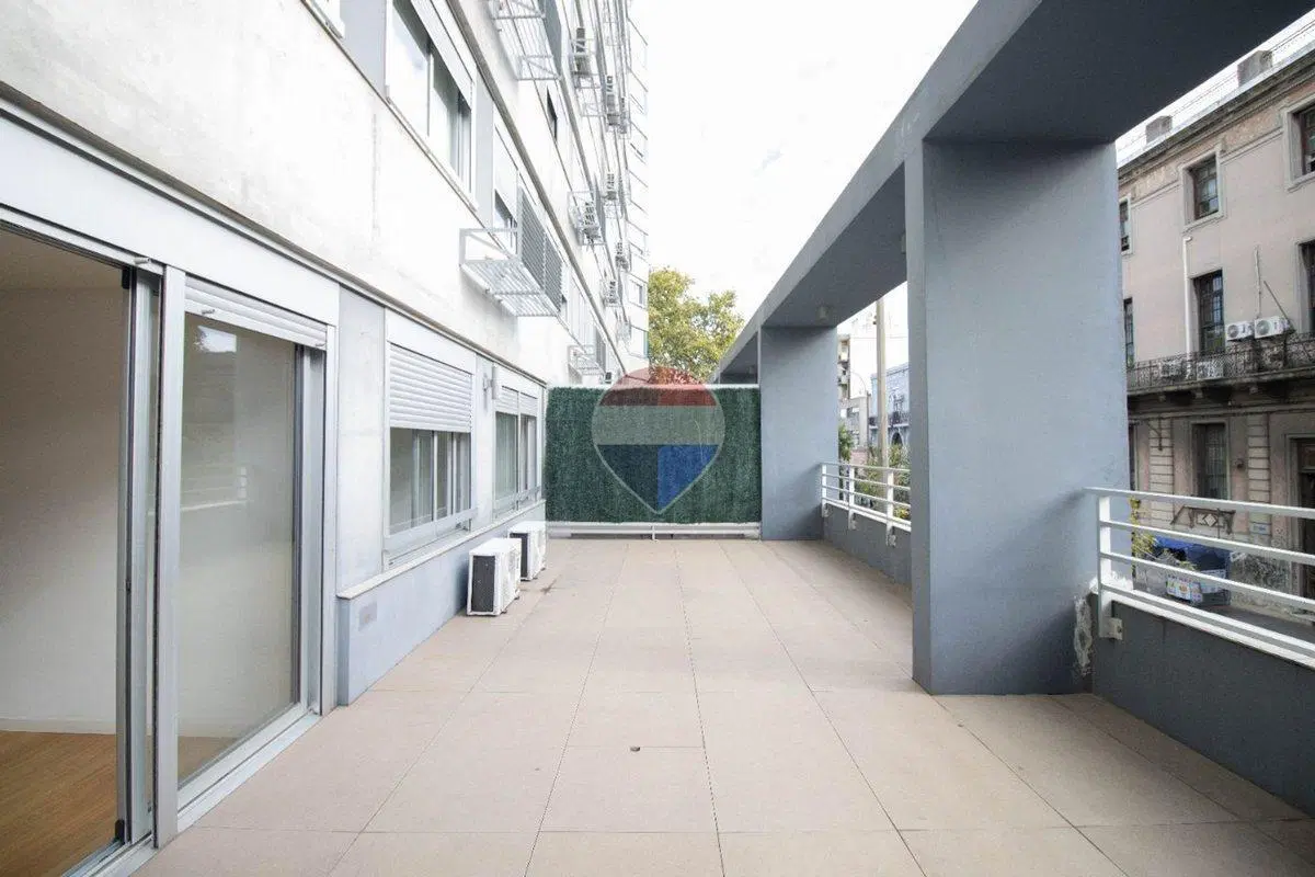 VENTA APARTAMENTO 2 DORMITORIOS COCHERA CORDON 2