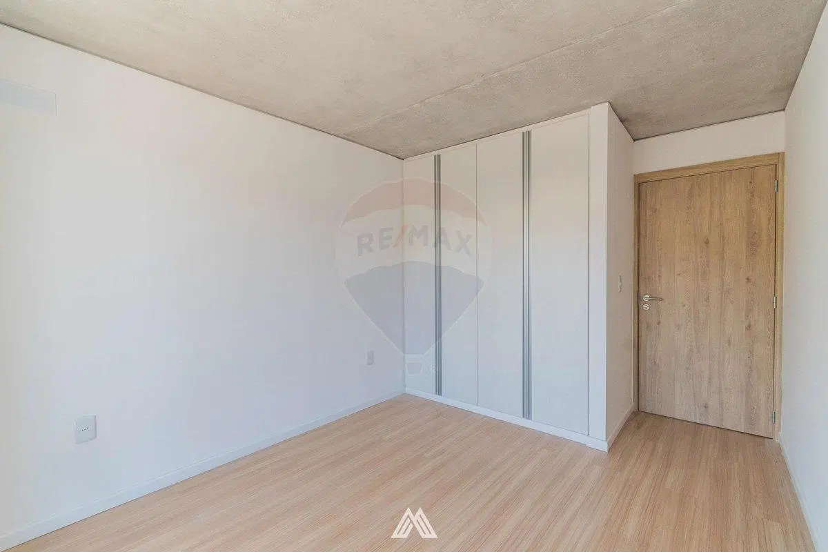 VENTA APTO DOS DORM. COCINA DEF. RENTA 6%  CORDON 4