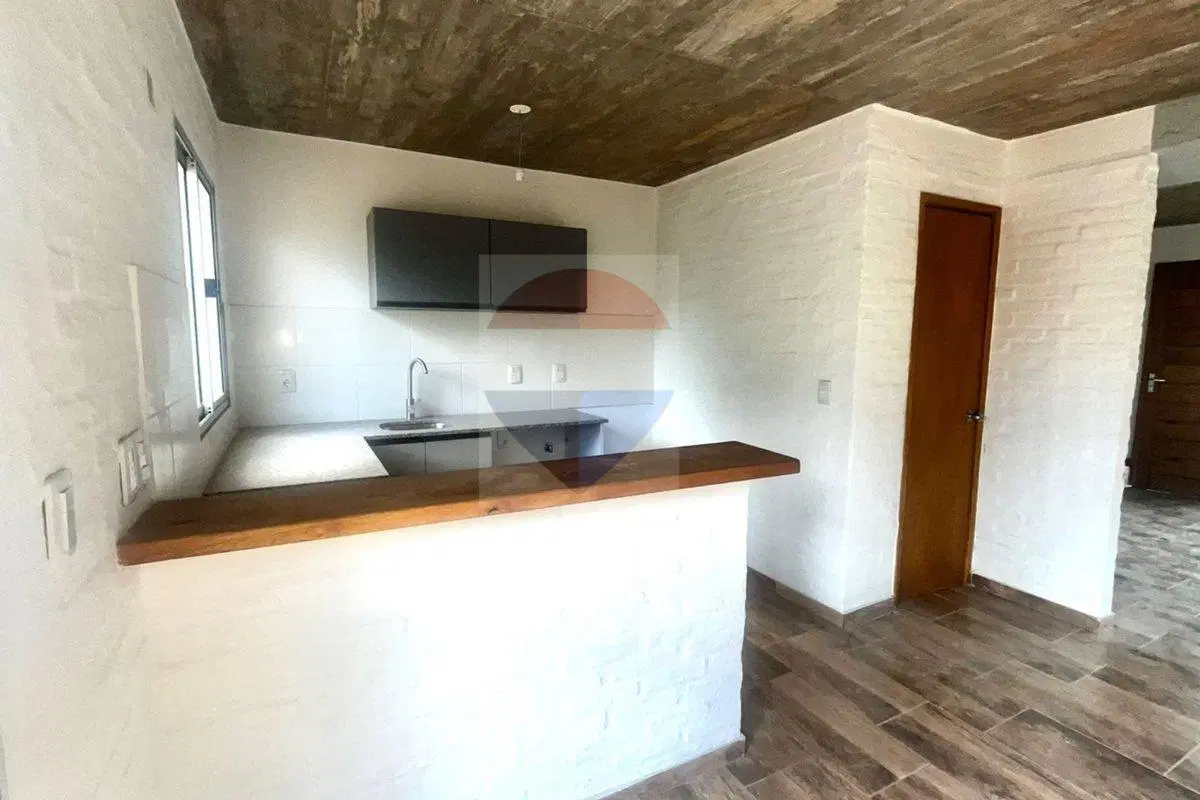 VENTA DE CASA 3 DORMITORIOS EN LOMAS DE SOLYMAR 3