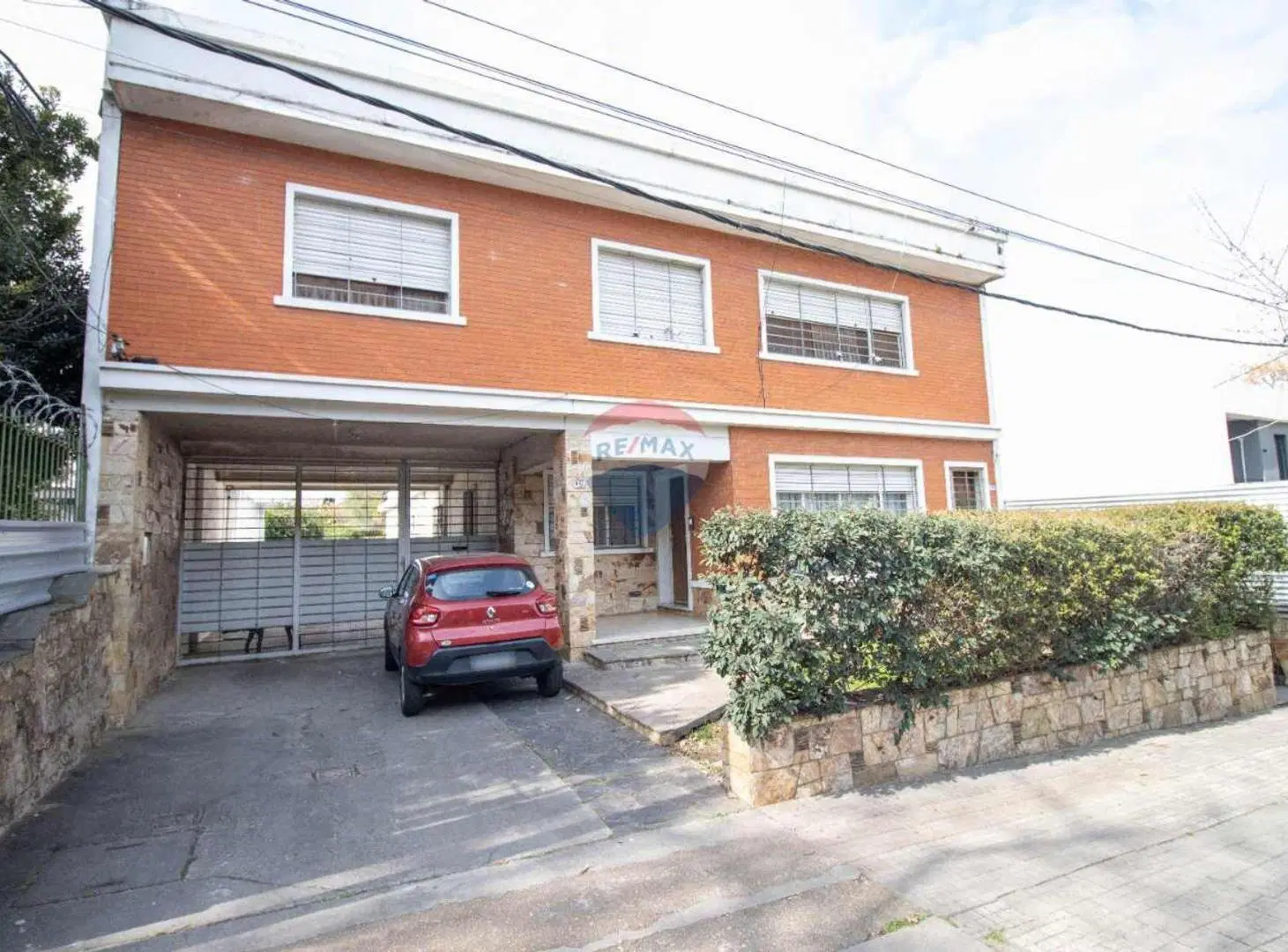 Venta gran casa en Buceo + 2 apartamentos. 3