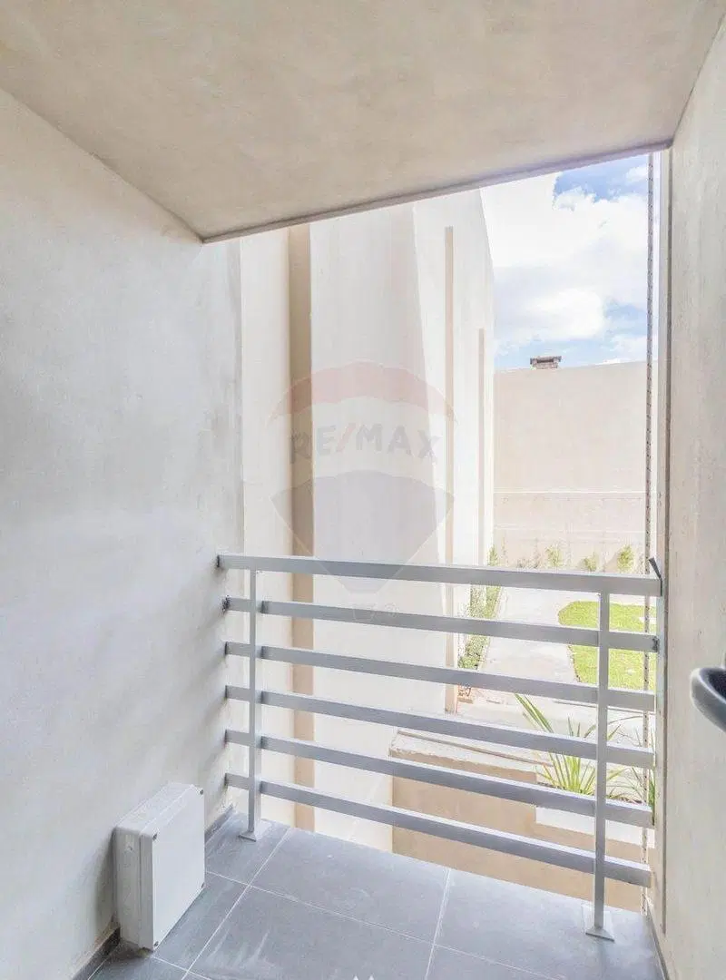 VENTA APTO 2 DORM 1 BAÑO PISCINA TRES CRUCES 5