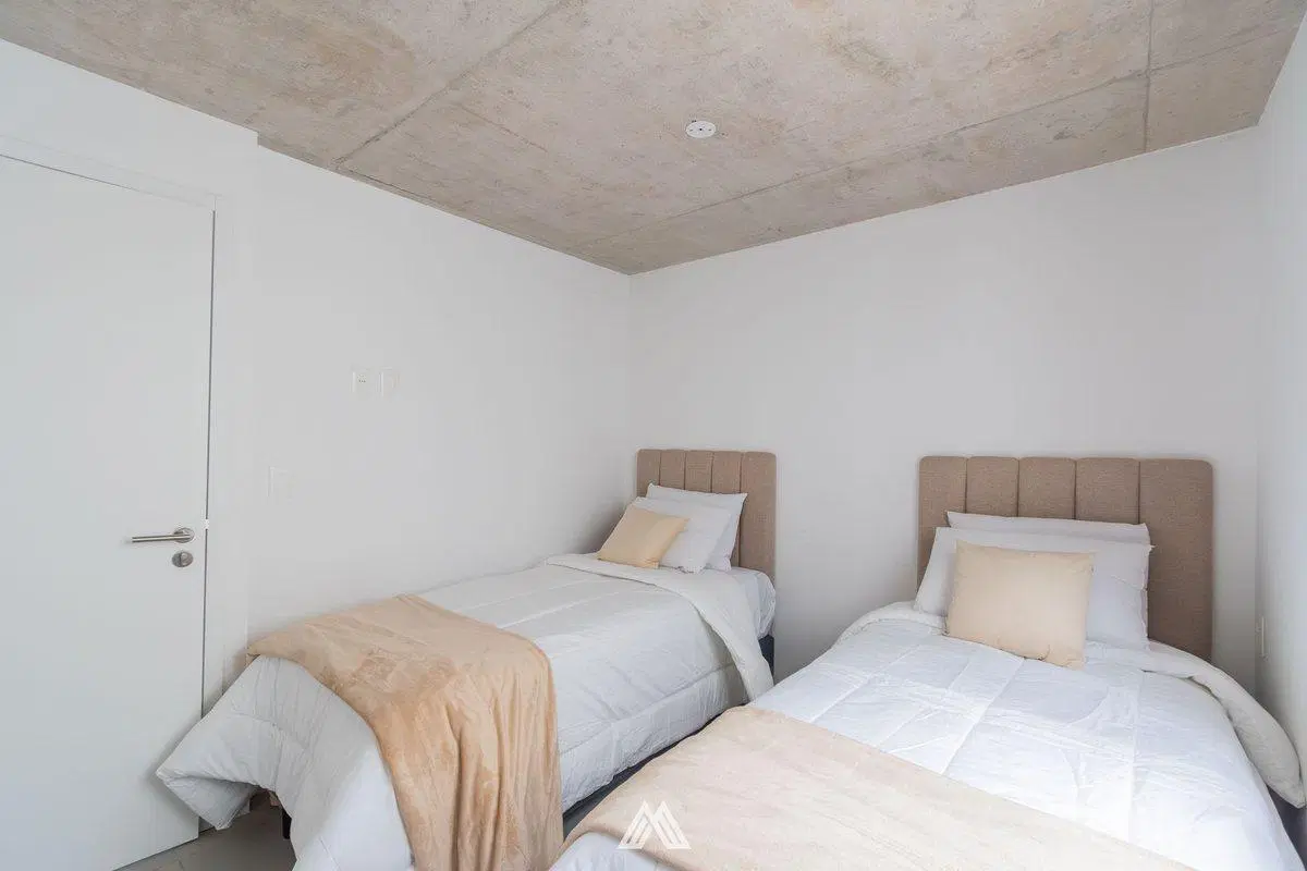 VENTA APTO UN DORM CON BALCÓN CON RENTA, POCITOS 5