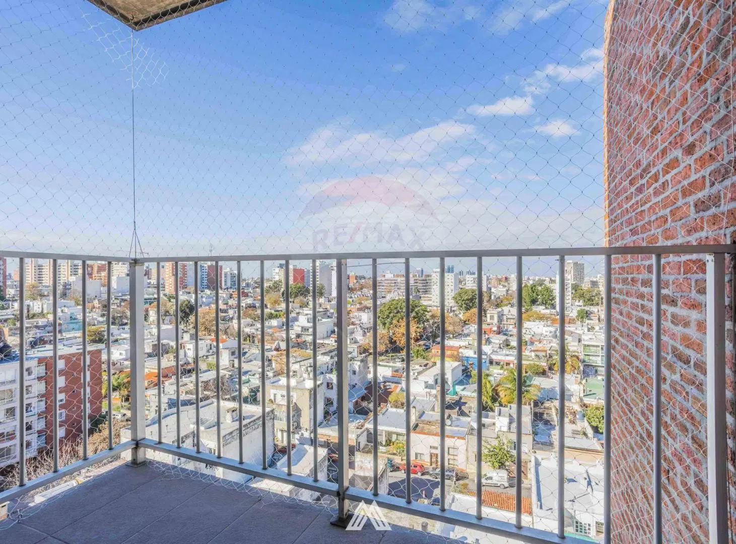 VENTA MONOAMBIENTE C/BALCON Y GARAJE LA BLANQUEADA 8