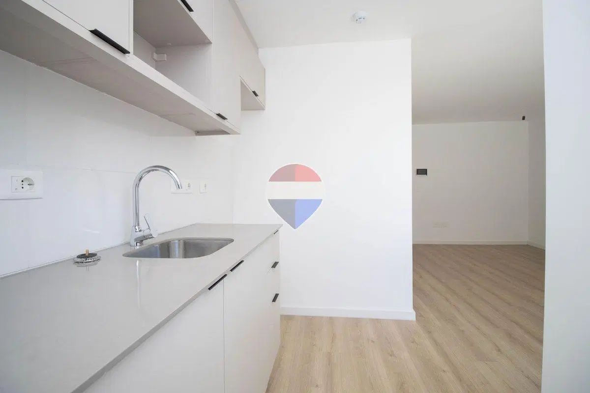 VENTA APARTAMENTO 1 DORM PARQUE BATLLE CON BALCÓN 3