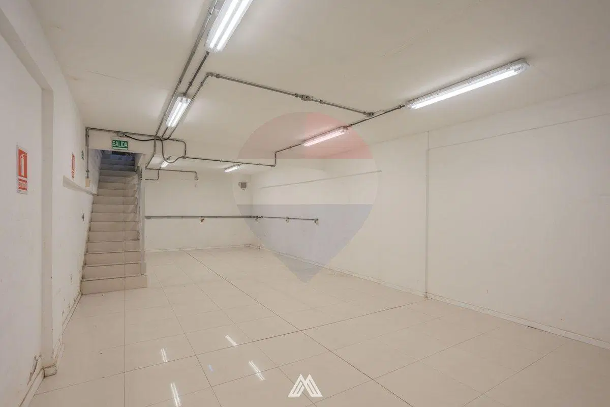 VENTA LOCAL COMERCIAL Y DEP. DOBLE ACCESO CORDON 1