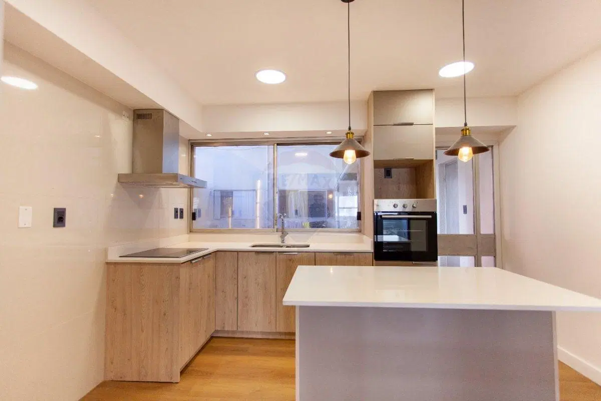 ALQUILER APARTAMENTO POCITOS,3 DORMITORIOS,GARAJE 2