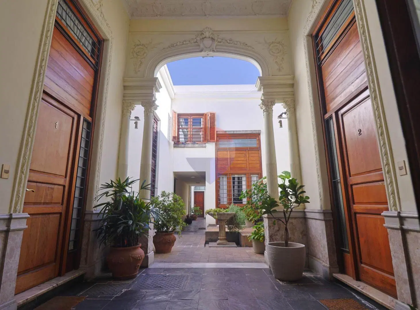 VENTA PH TIPO CASA EN PARQUE RODO, 3 DORMITORIOS 4