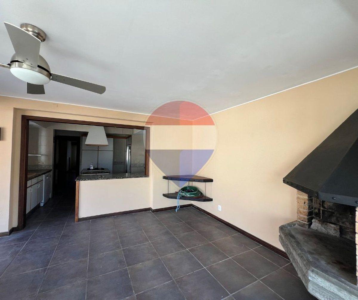 Foto de VENTA CASA CARRASCO 4 DORM, SERV BARB Y PISCINA, imagen 4