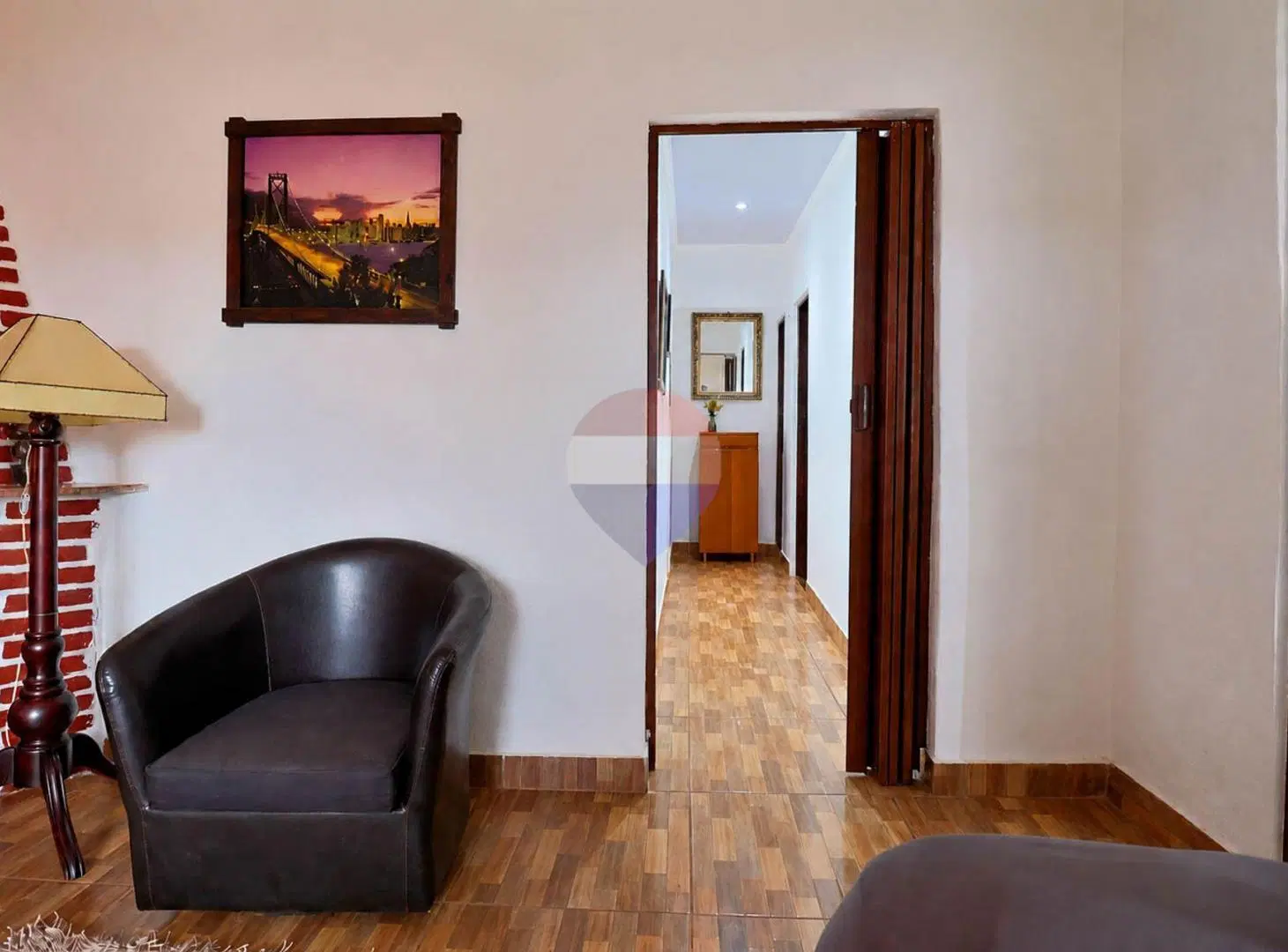 VENTA DE CASA CON GRAN TERRENO EN SOLYMAR 2