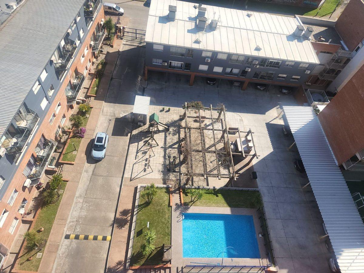 Foto de VENTA CON RENTA LA BLANQUEDA, PENTHOUSE , 1 DORMIT, imagen 2