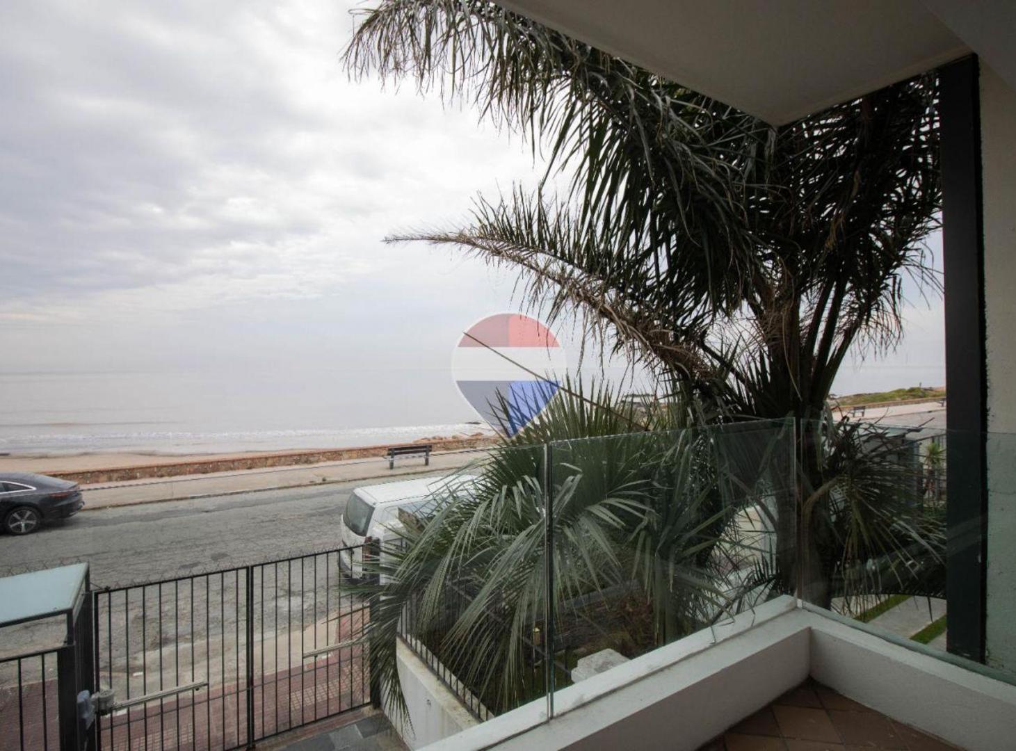 Foto de Venta apartamento sobre Rambla Punta Gorda, imagen 2