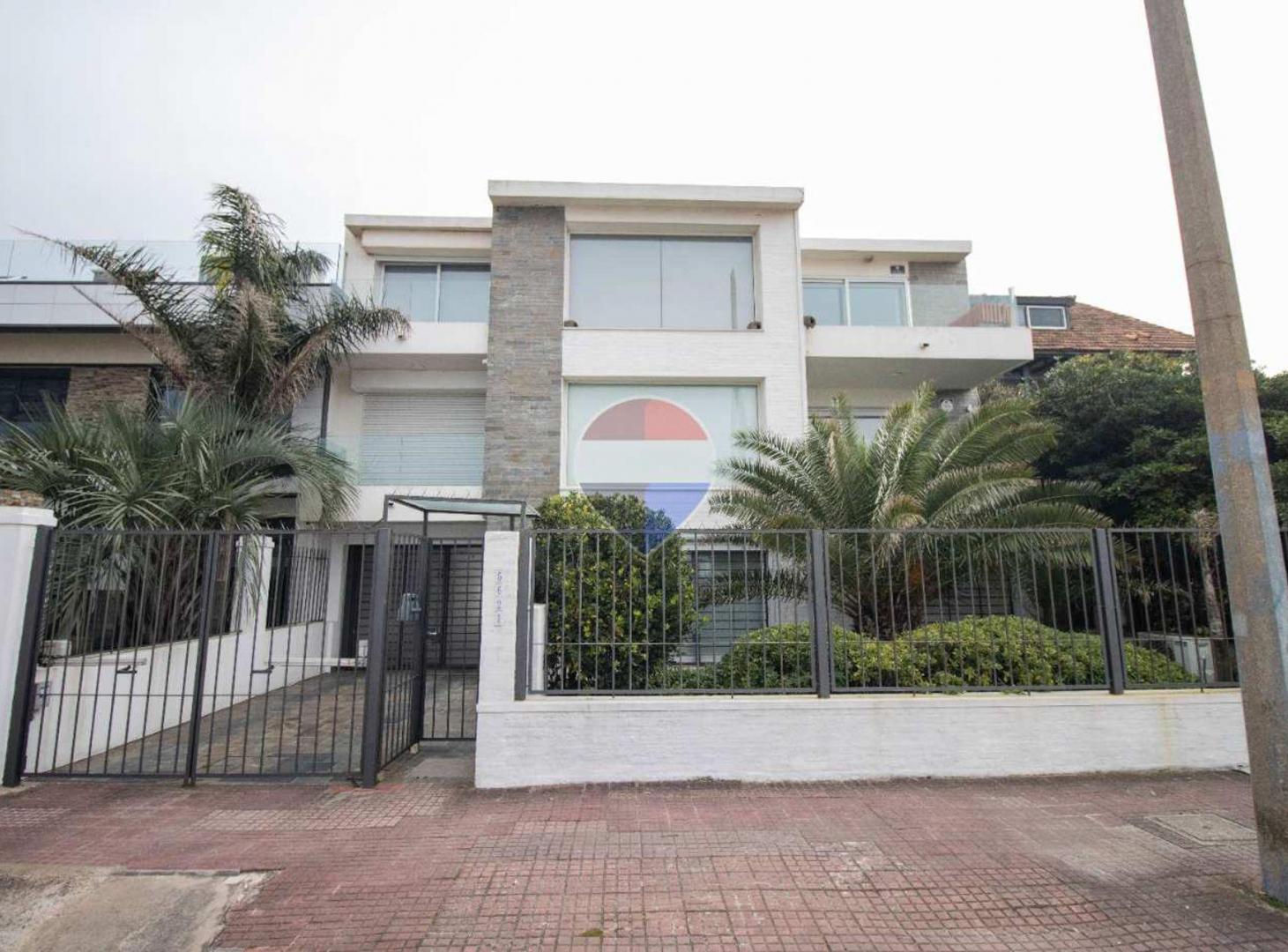 Foto de Venta apartamento sobre Rambla Punta Gorda, imagen 1