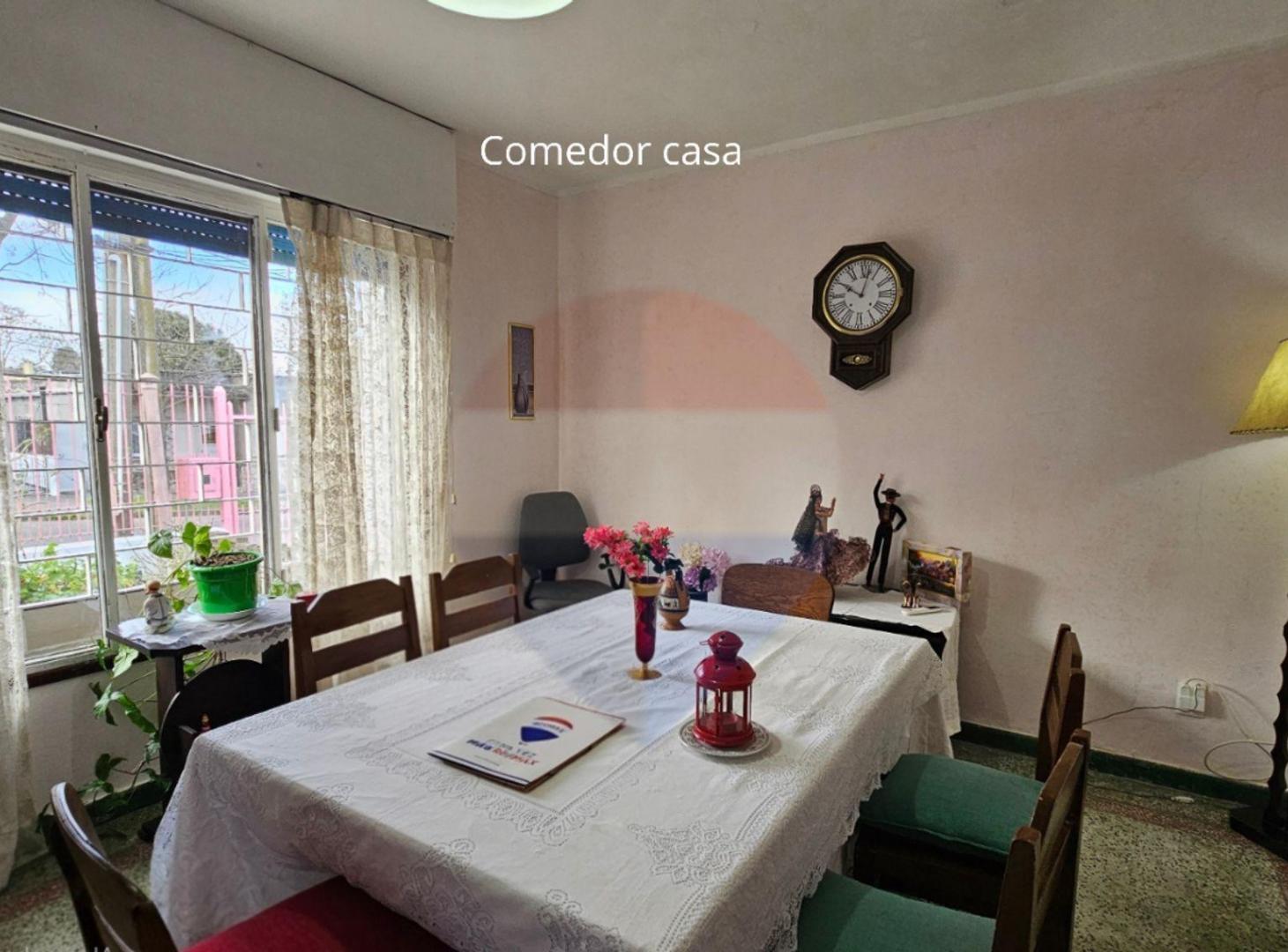 Foto de VENTA CASA CON APARTAMENTOS EN UN PADRÓN EN BUCEO, imagen 2