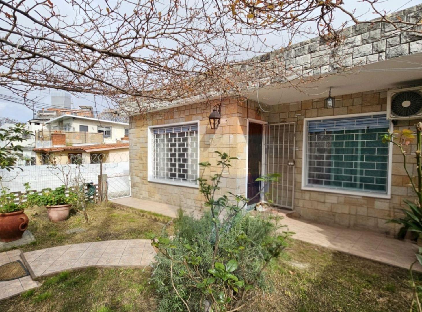 Foto de VENTA CASA CON APARTAMENTOS EN UN PADRÓN EN BUCEO, imagen 4