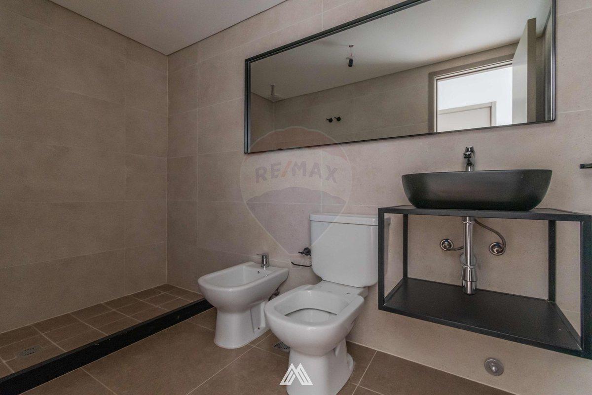 Foto de VENTA APTO POCITOS 2 DORM 2 BAÑOS COCINA SEMI INT, imagen 4