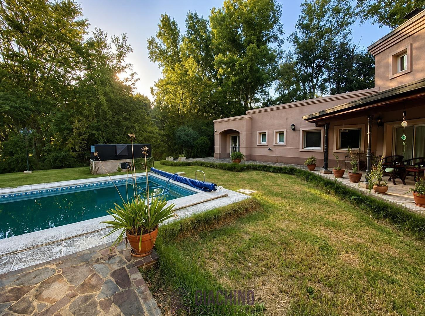 Foto de Casa de 4 dormitorios en Campos de Roca I, imagen 2