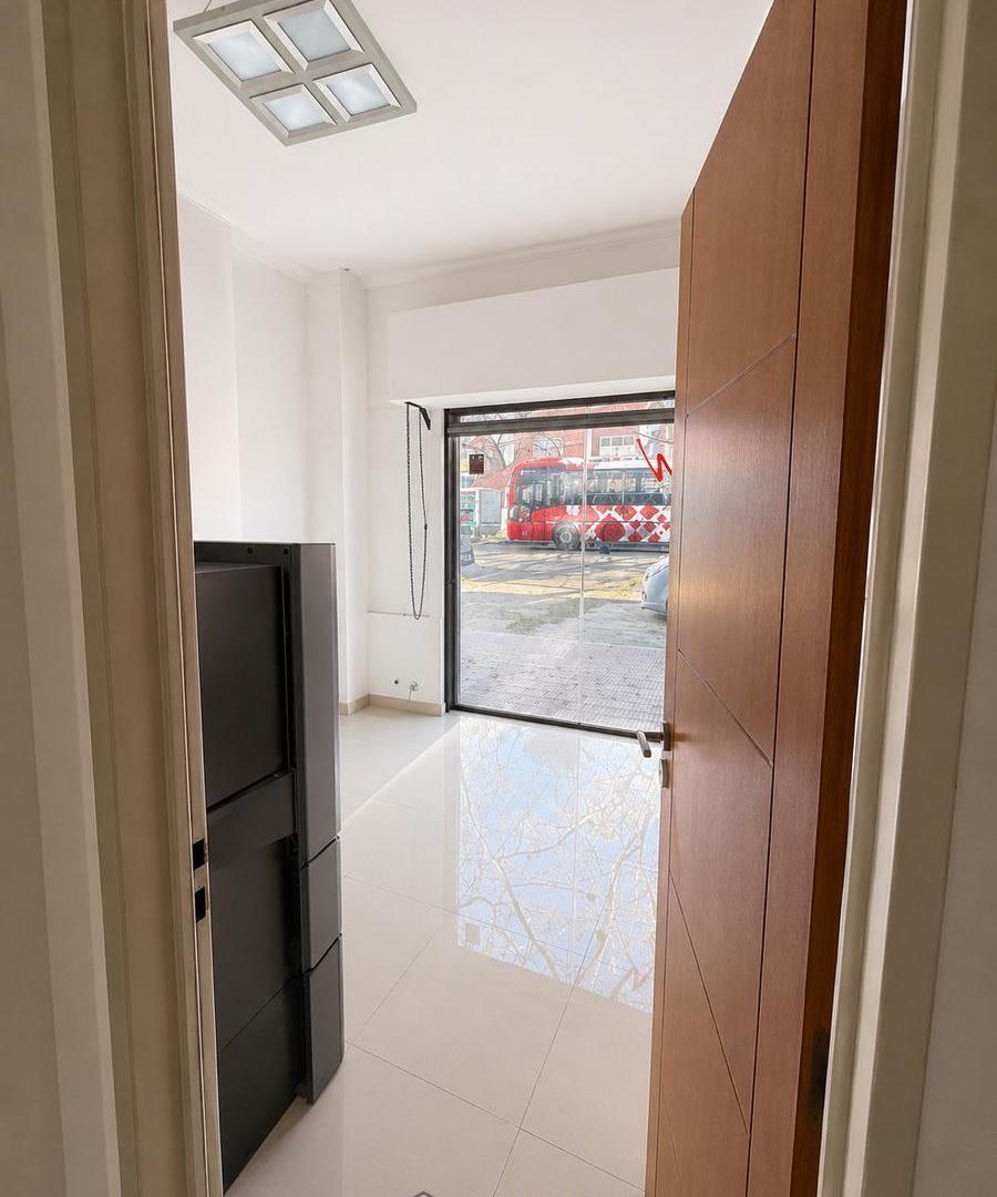 Foto de Propiedad multifuncional comercial con 290m2 en Av. 520 e/ 3 y 3bis, imagen 2