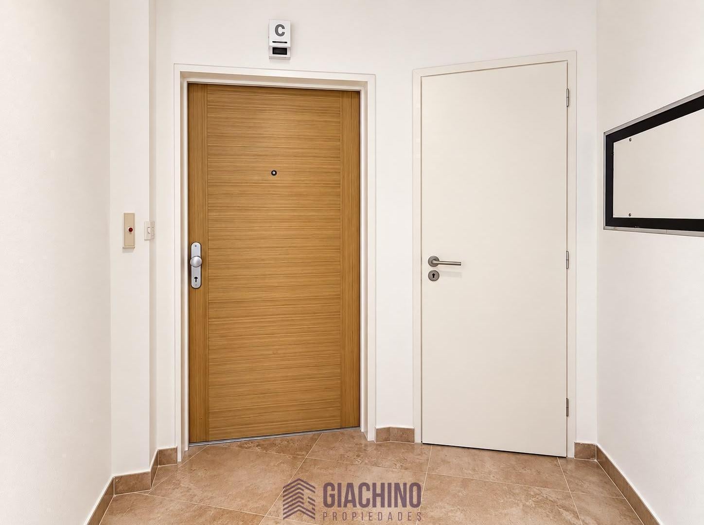 Foto de Departamento en venta en La Plata de 1 dormitorio a estrenar con cochera, imagen 1
