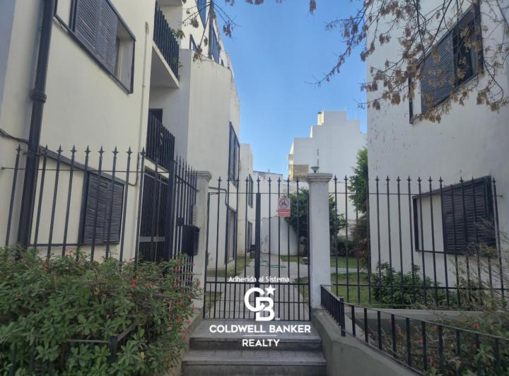 Departamento en Alquiler en Calle Aniceto Latorre 10, 2 Habitaciones con Patio 1