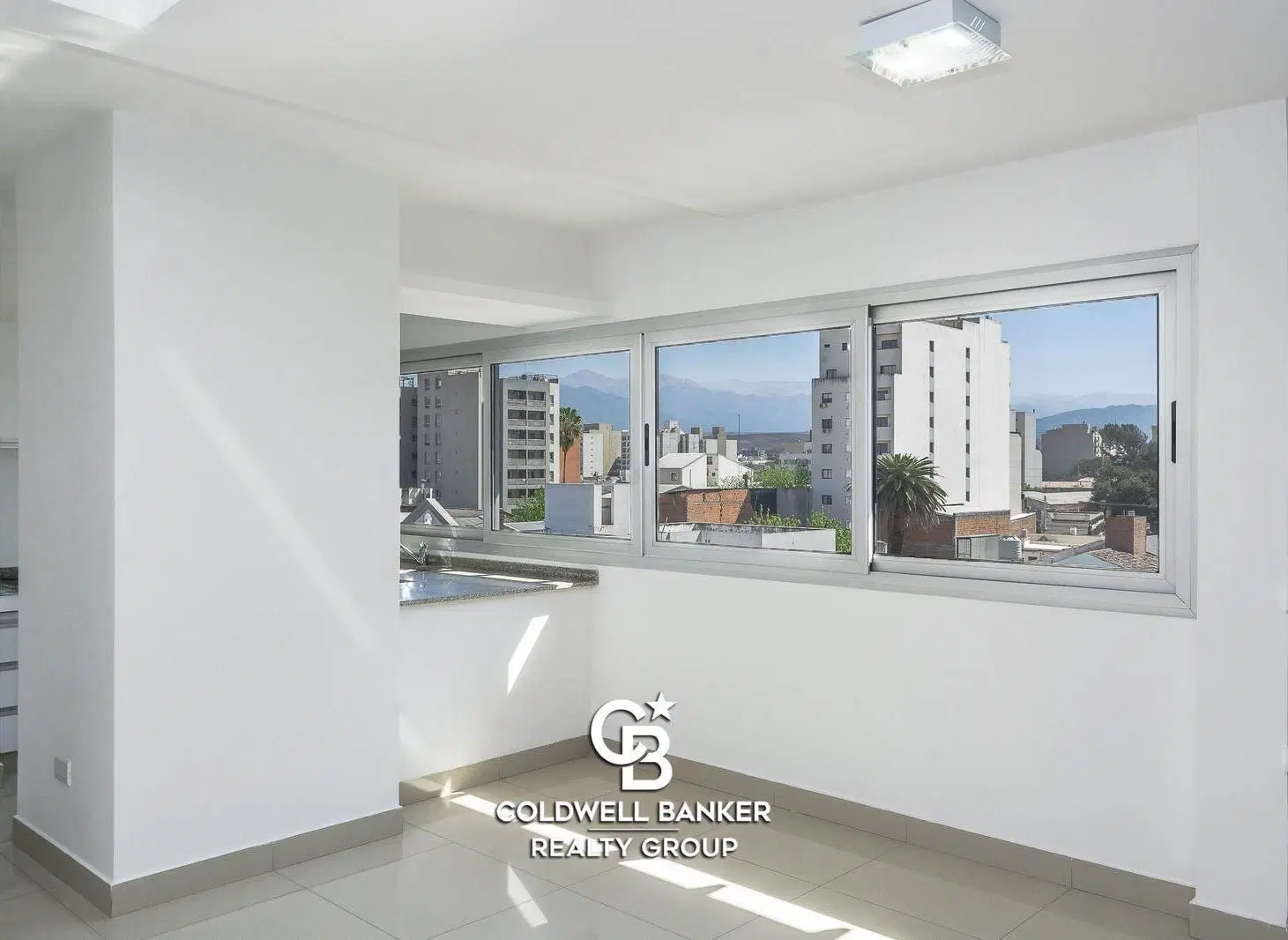 Departamento en alquiler ubicado en calle Alvarado 1300 5