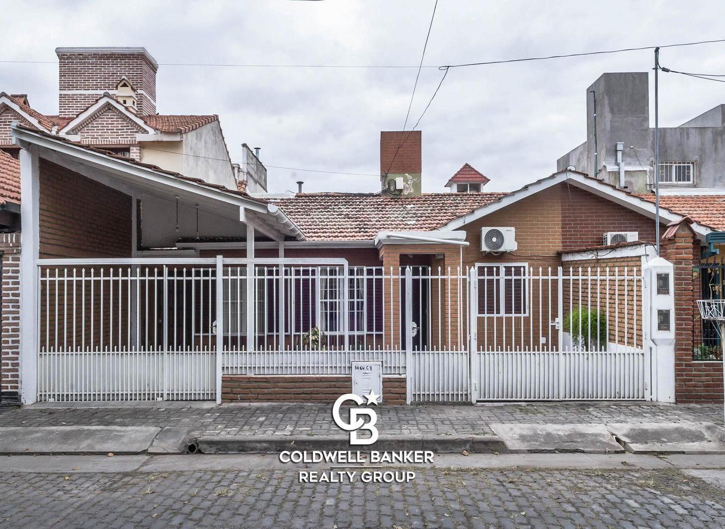 Casa En Venta Barrio San Carlos 3 Domitorios