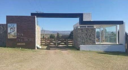 Foto de VENTA LOTE 31 (en la costa del arroyo) LOMA DEL TIGRE- Valle de, imagen 2