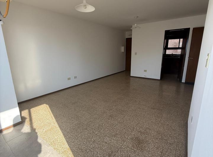 ALQUILER DEPARTAMENTO- Bº CENTRO- 2 dormitorios - Balcón 1