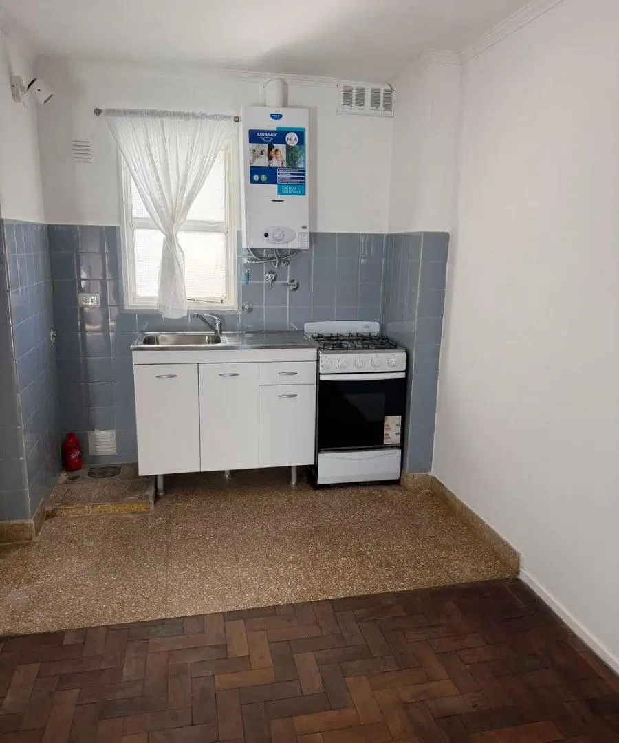 DEPARTAMENTO EN ALQUILER- 1 dorm. / Bº Centro 8