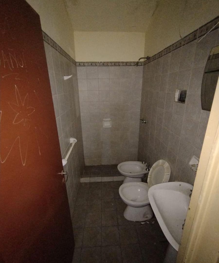 Foto de VENTA CASA- ESCRITURA- 4 Dorm. Bº Ampl. Res. América, imagen 3