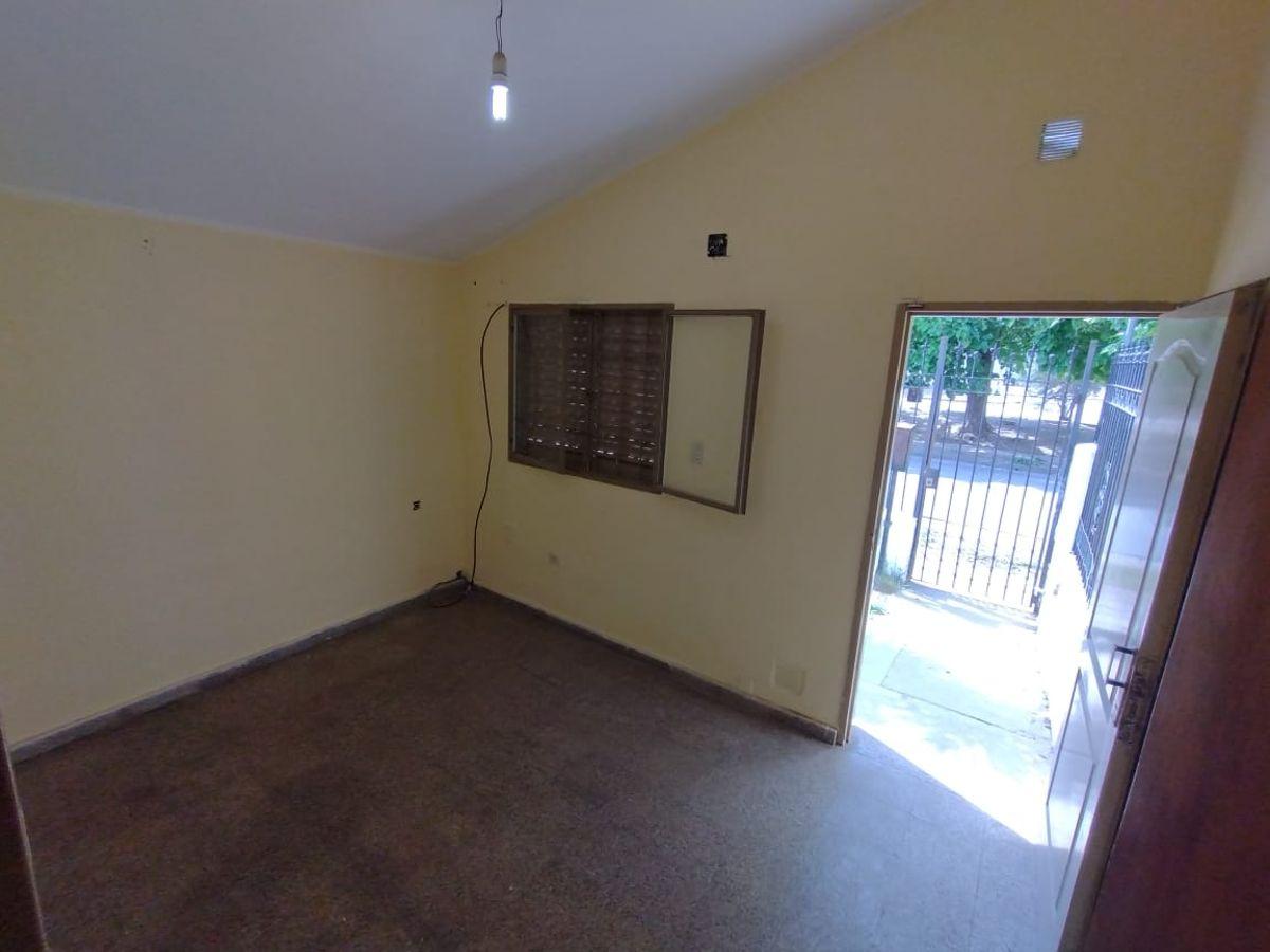 Foto de VENTA CASA- ESCRITURA- 4 Dorm. Bº Ampl. Res. América, imagen 4