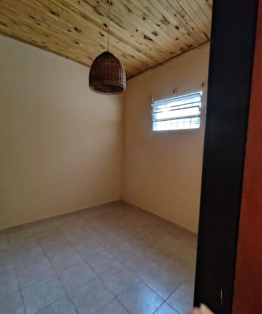 Foto de VENTA EN BLOCK. UN LOCAL Y DOS DEPARTAMENTOS SOBRE AVENIDA, imagen 3