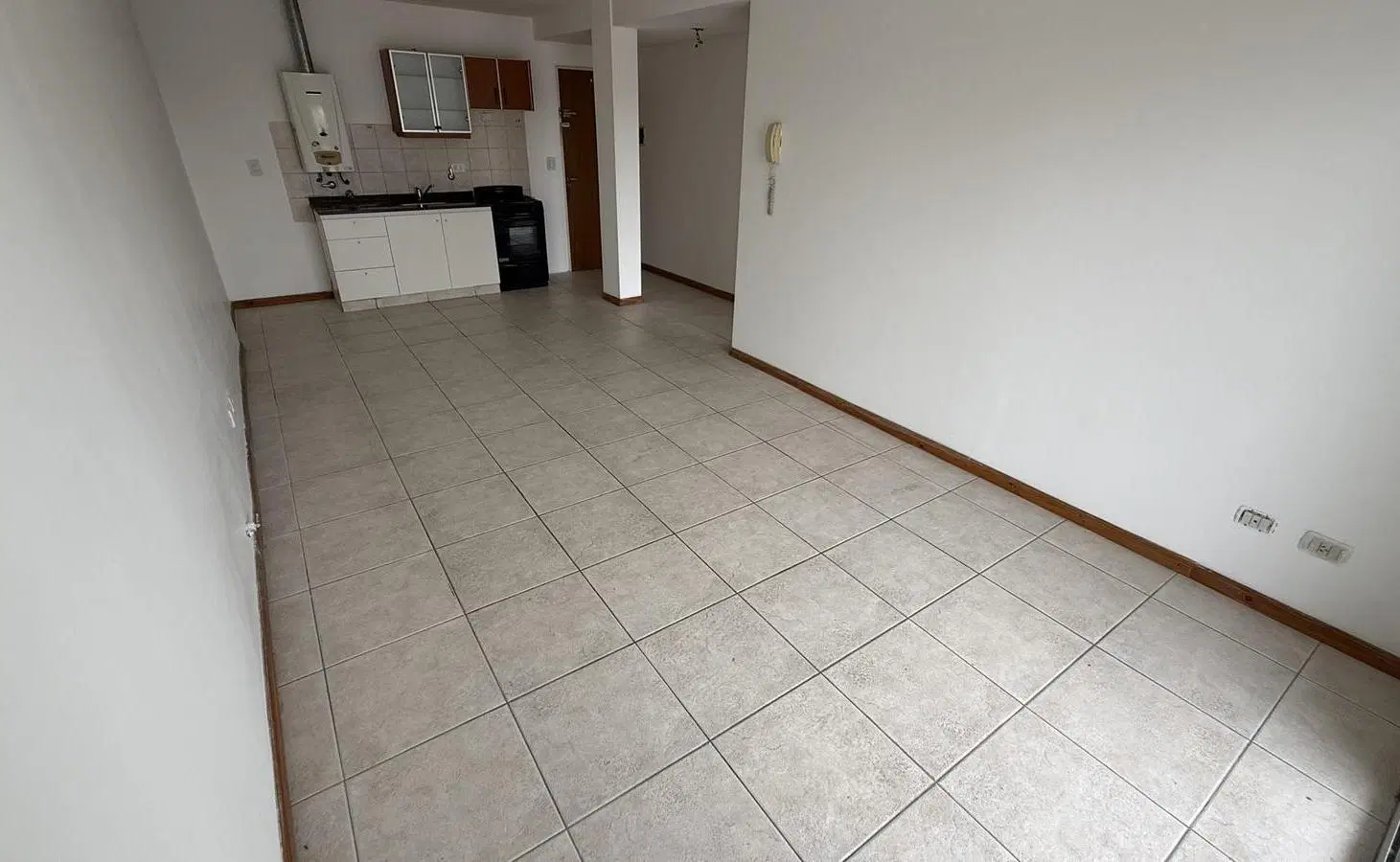 Departamento en Luis Agote 3