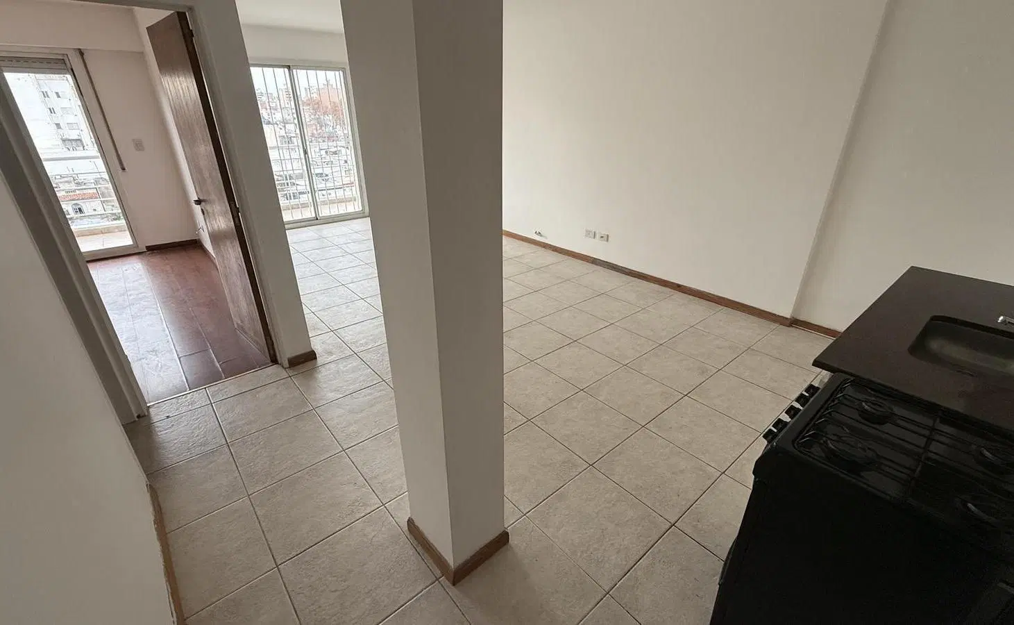 Departamento en Luis Agote 4