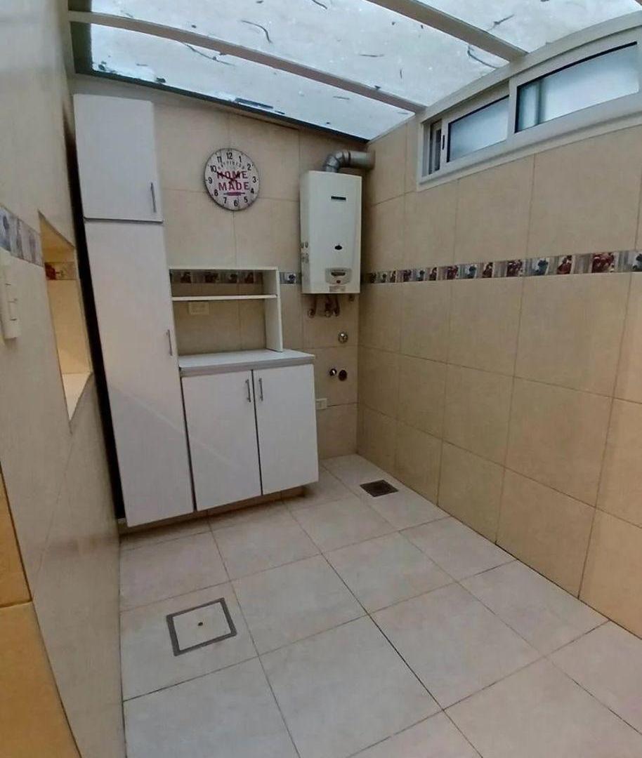 Foto de Departamento en Venta 4 Ambientes con Escritorio y Patio en Planta Baja, imagen 4