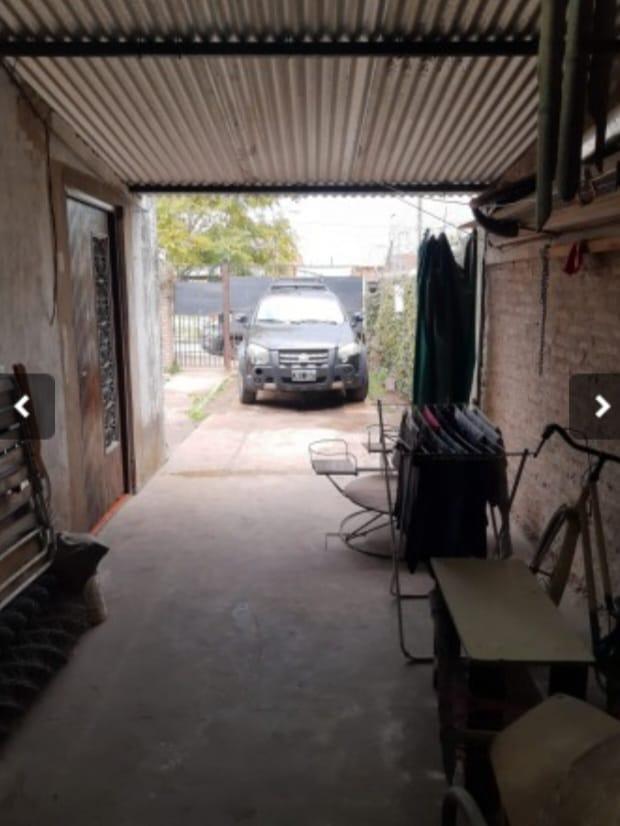 Foto de CASA 4 AMBIENTES EN GONZÁLEZ CATÁN, imagen 4