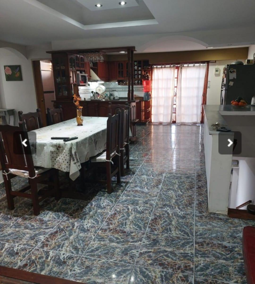 Foto de CASA CON IMPORTANTE LOCAL, EN GONZÁLEZ CATÁN, imagen 2