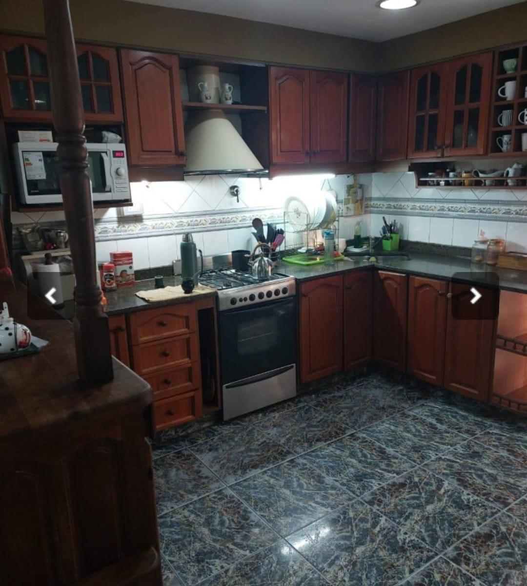 Foto de CASA CON IMPORTANTE LOCAL, EN GONZÁLEZ CATÁN, imagen 5